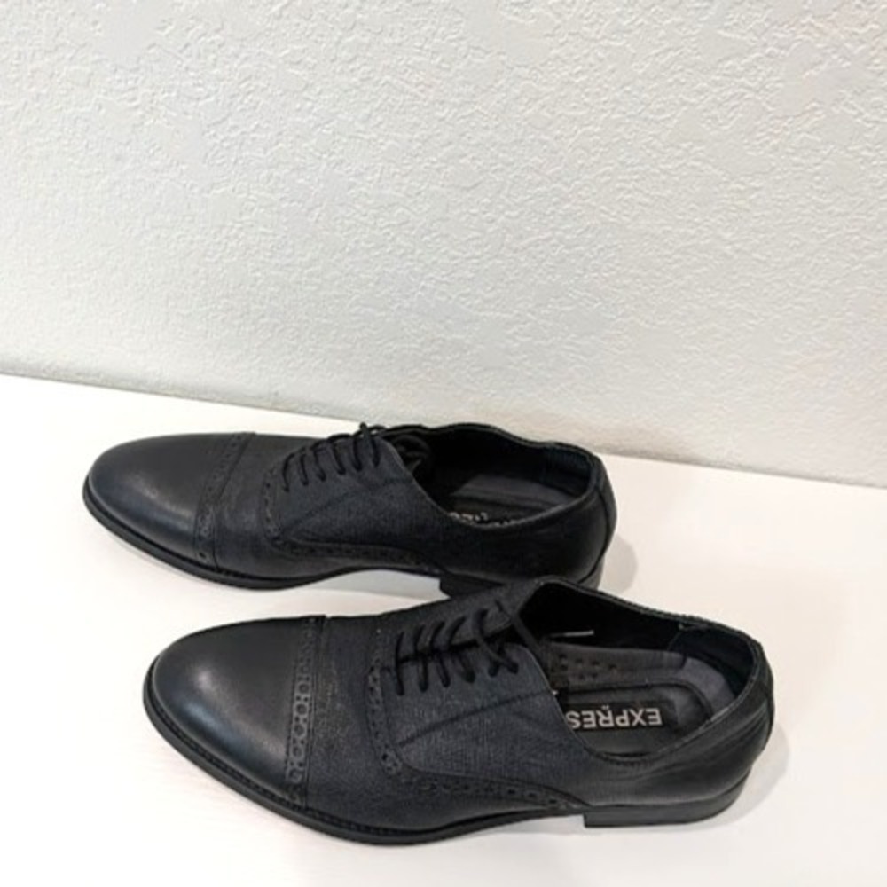 Express Faux Leather Comfort Lace Up Oxford Dress Shoes Men's Size 8 US Black - Picture 2 of 4
